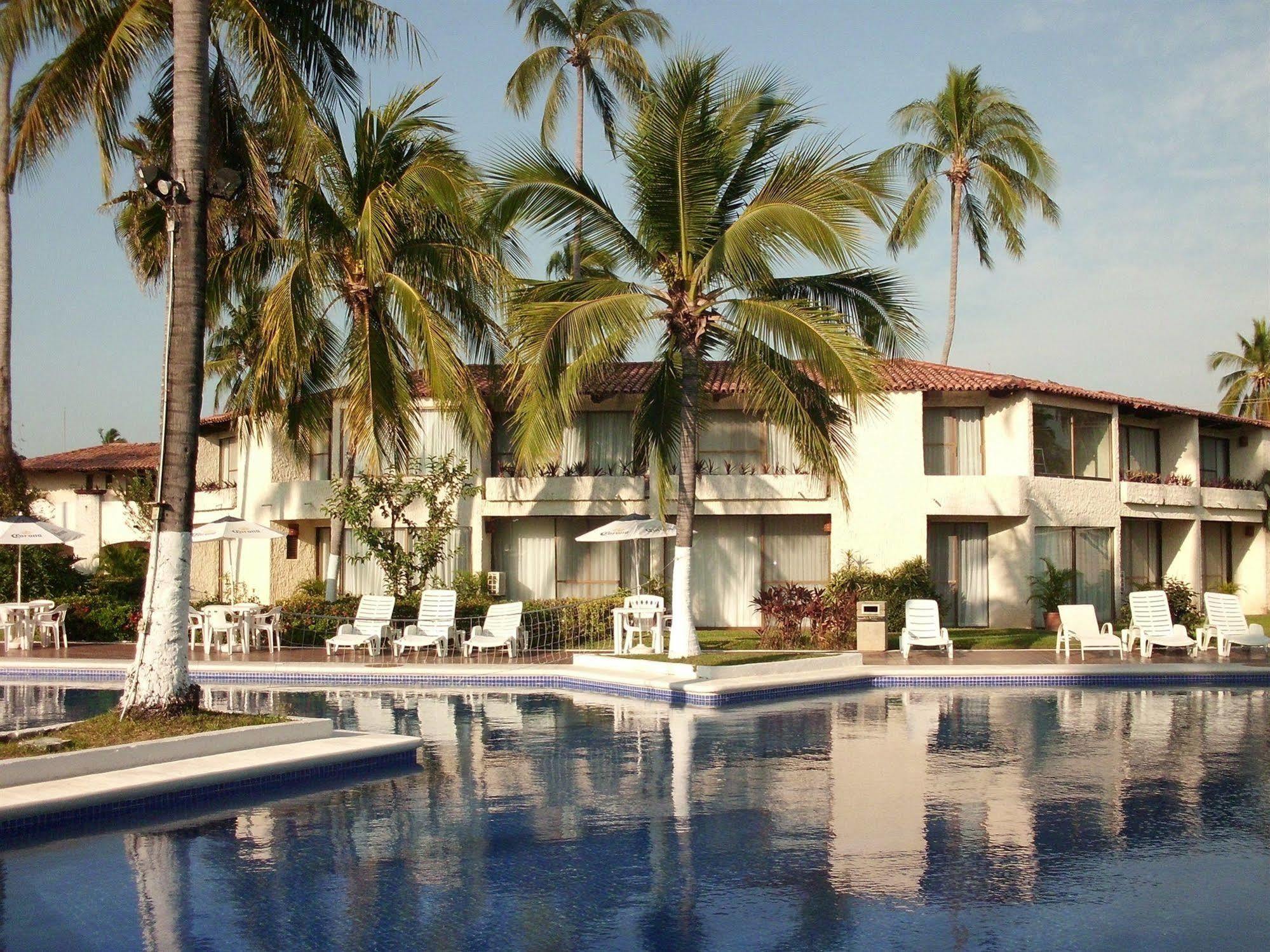 CABO BLANCO HOTEL&MARINA BARRA DE NAVIDAD 4* (México) - desde 1187 MXN |  BOOKED